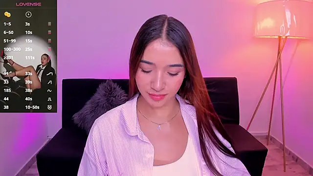 Snapshot of Antonella_Grayy chatting on July 29, 2026, 9:46 pm Antonella Grayy online show from July 29, 2026, 9:46 pm