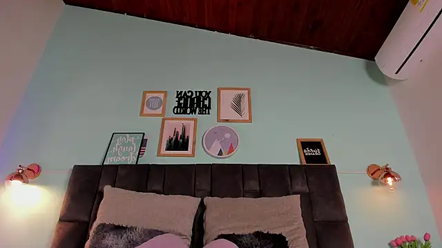 Snapshot of eva_daemon chatting on March 7, 2025, 11:40 am eva daemon online show from March 7, 2025, 11:40 am