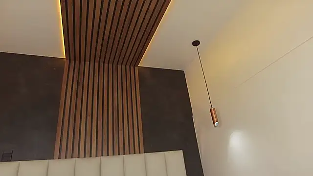 Snapshot of eva_daemon chatting on October 18, 2025, 11:44 am eva daemon online show from October 18, 2025, 11:44 am