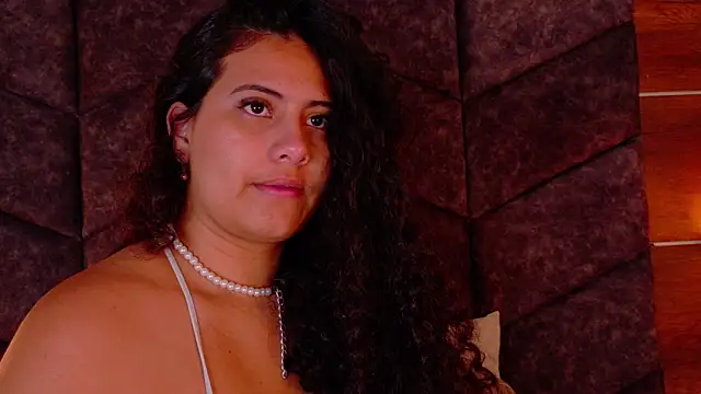 Snapshot of eva_daemon chatting on October 22, 2025, 11:43 am eva daemon online show from October 22, 2025, 11:43 am