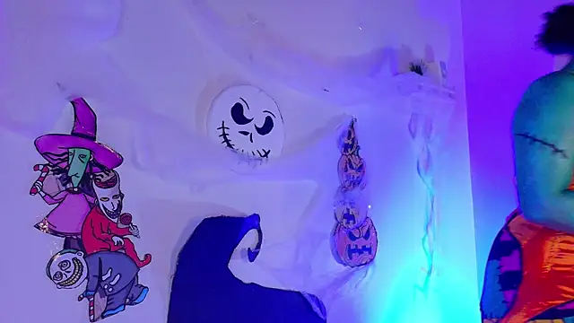 Snapshot of eva_daemon chatting on October 31, 2025, 11:44 am eva daemon online show from October 31, 2025, 11:44 am