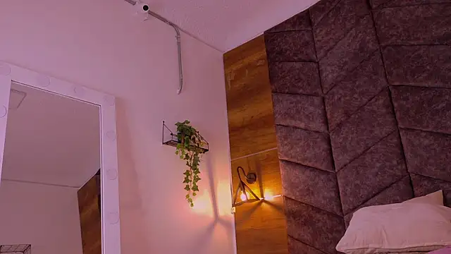 Snapshot of eva_daemon chatting on November 7, 2025, 11:49 pm eva daemon online show from November 7, 2025, 11:49 pm