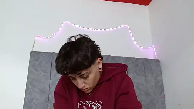 linda 33 online show from September 22, 2025, 2:52 pm