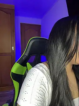 leila 22 online show from February 6, 2026, 6:51 am