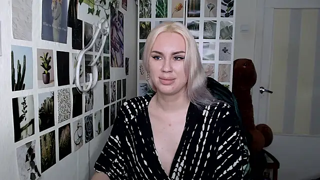 CapriScorpion online show from November 7, 2025, 12:49 pm