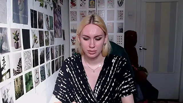 CapriScorpion online show from April 11, 2026, 12:42 pm