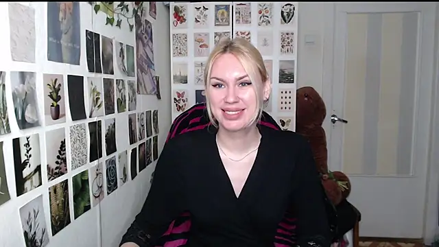 Snapshot of CapriScorpion chatting on June 21, 2026, 12:41 pm CapriScorpion online show from June 21, 2026, 12:41 pm