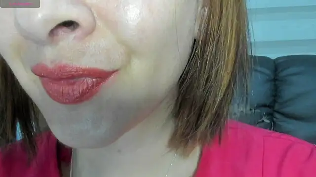 queen fetish online show from April 1, 2026, 10:16 am