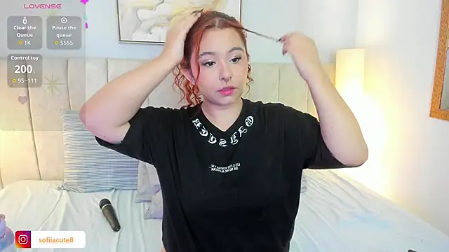 Atenea cuteee online show from November 13, 2025, 2:10 am