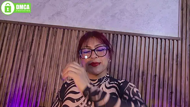 evelynjohnsoon online show from June 11, 2026, 5:55 pm