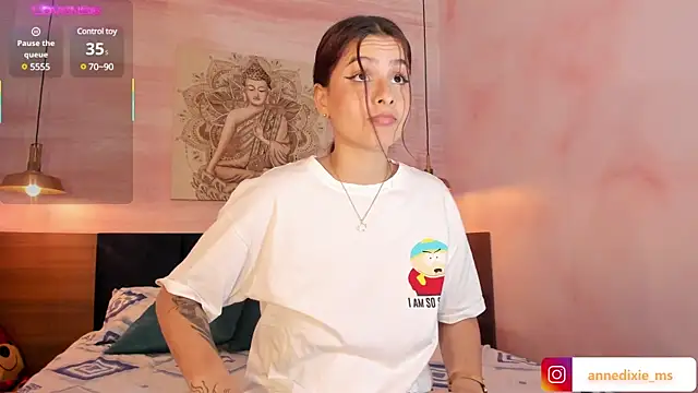 AnneDixie online show from February 28, 2025, 5:48 pm