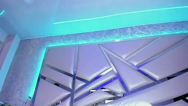 Miia002 online show from February 1, 2025, 6:32 am