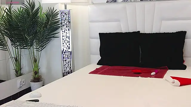 BarbieeAnn online show from December 20, 2024, 5:14 am