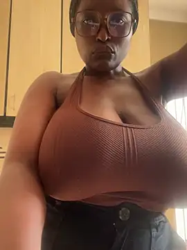 Bustygoddess32 online show from January 19, 2025, 5:37 am