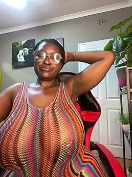 Bustygoddess32 online show from January 19, 2025, 7:26 pm