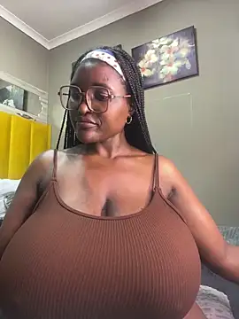 Bustygoddess32 online show from January 31, 2025, 1:11 am