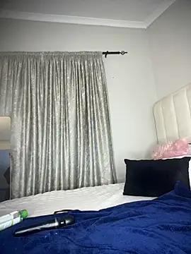 Snapshot of Bustygoddess32 chatting on December 19, 2025, 10:50 pm Bustygoddess32 online show from December 19, 2025, 10:50 pm