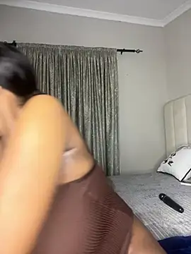 Snapshot of Bustygoddess32 chatting on February 4, 2026, 1:00 am Bustygoddess32 online show from February 4, 2026, 1:00 am