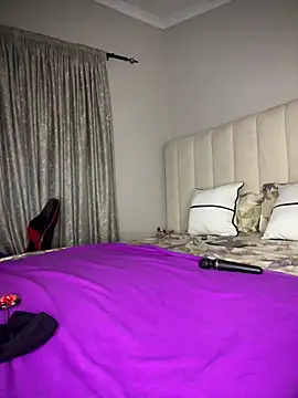 Bustygoddess32 online show from June 4, 2026, 12:38 am
