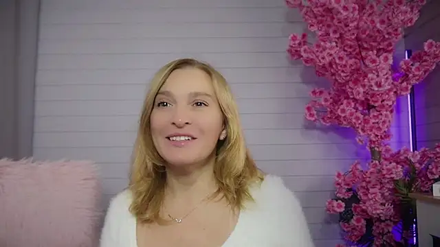 ms natty online show from October 25, 2025, 12:23 pm