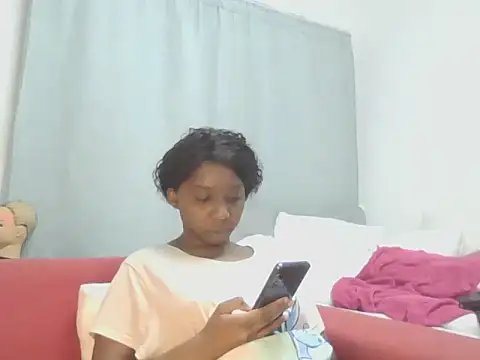 Sexxybella27 online show from May 19, 2026, 7:42 pm