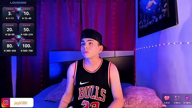 Snapshot of Jey_keler1 chatting on February 8, 2025, 1:32 am Jey keler1 online show from February 8, 2025, 1:32 am
