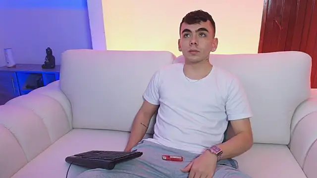 Snapshot of Jey_keler1 chatting on September 23, 2025, 10:57 pm Jey keler1 online show from September 23, 2025, 10:57 pm