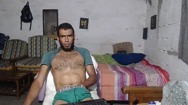 erik alexander online show from December 18, 2025, 5:02 am