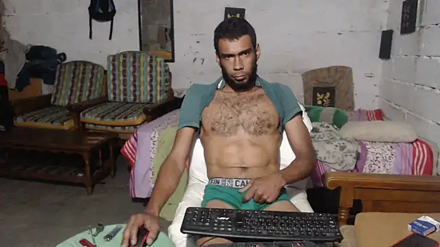 erik alexander online show from December 19, 2025, 1:01 am