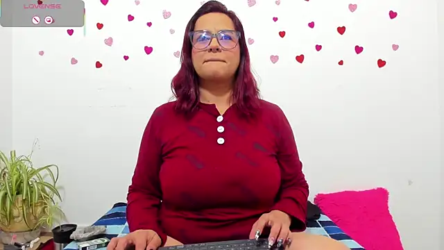 hazel 34 online show from January 14, 2026, 8:53 am