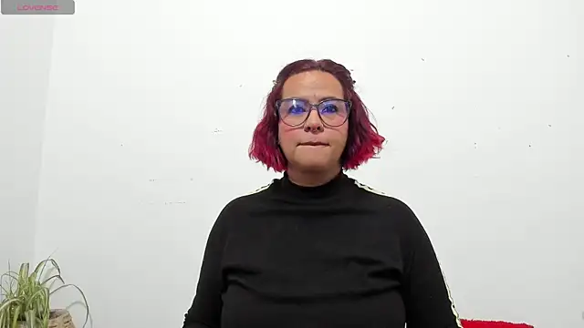 hazel 34 online show from April 1, 2026, 8:48 am