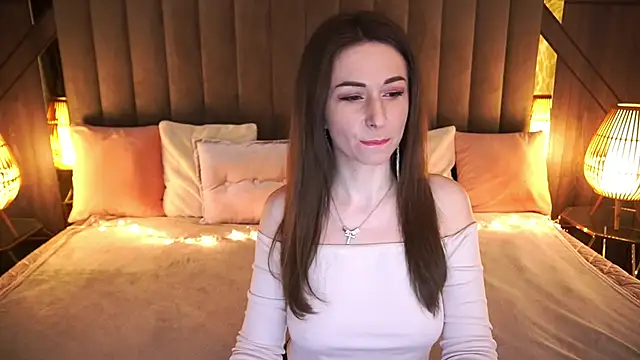 KimmmLi online show from March 5, 2025, 2:01 pm