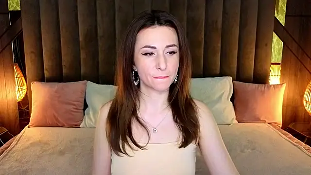 KimmmLi online show from October 8, 2025, 1:09 pm