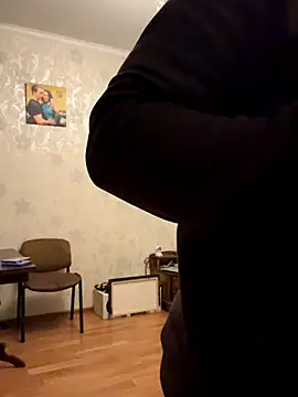 Snapshot of KristiDan chatting on November 20, 2025, 11:04 pm KristiDan online show from November 20, 2025, 11:04 pm