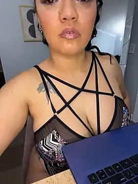 DestineeJayde online show from October 16, 2025, 5:19 am