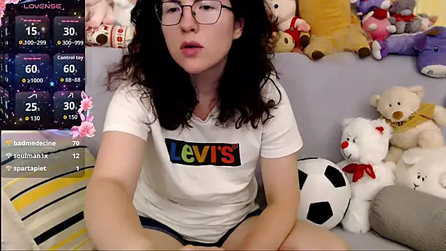 Snapshot of vaders_daughter chatting on July 4, 2026, 8:48 pm vaders daughter online show from July 4, 2026, 8:48 pm