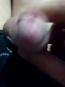 Snapshot of El22_1431 chatting on January 18, 2025, 2:47 am El22 1431 online show from January 18, 2025, 2:47 am