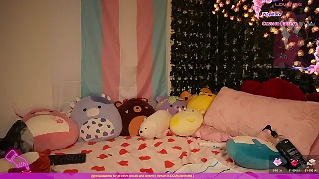 bellalunabear online show from March 17, 2025, 11:54 pm