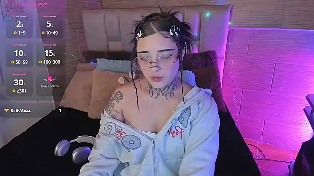 mia catt05 online show from June 17, 2026, 5:10 am