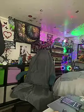 TrenaAnne online show from March 8, 2025, 1:28 am