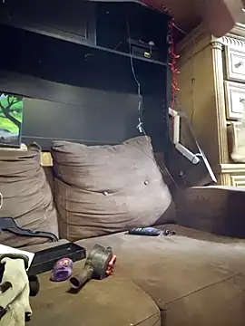 cdressupdiva online show from March 6, 2025, 6:37 pm