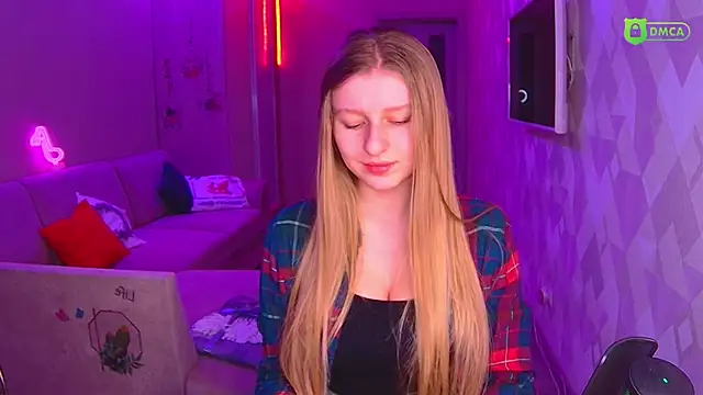 AmaliaQueen online show from December 28, 2024, 2:32 pm