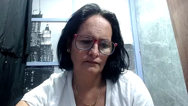 Nastylatinaxxx online show from December 15, 2025, 12:31 pm