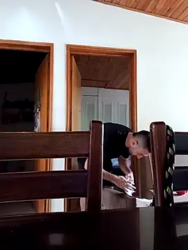 sebasxx97 online show from February 4, 2025, 1:38 pm