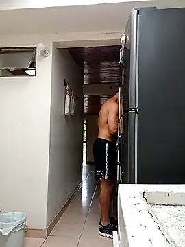 sebasxx97 online show from February 4, 2025, 4:39 pm