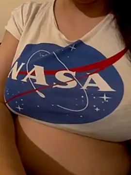 Snapshot of Zanoba-16 chatting on February 13, 2026, 4:58 pm Zanoba-16 online show from February 13, 2026, 4:58 pm