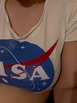 Snapshot of Zanoba-16 chatting on March 3, 2026, 1:06 pm Zanoba-16 online show from March 3, 2026, 1:06 pm