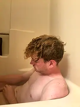 CreamyAustin online show from October 12, 2025, 4:50 pm