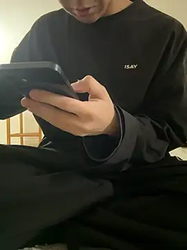 POCARI SWEAT online show from December 3, 2025, 3:03 am