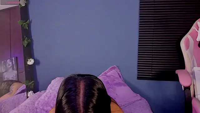 Alaia Asuka online show from December 13, 2024, 12:31 am